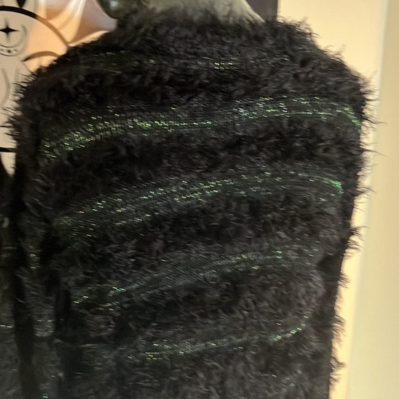 Black fluffy jumper size 12 - Picture 5 of 7